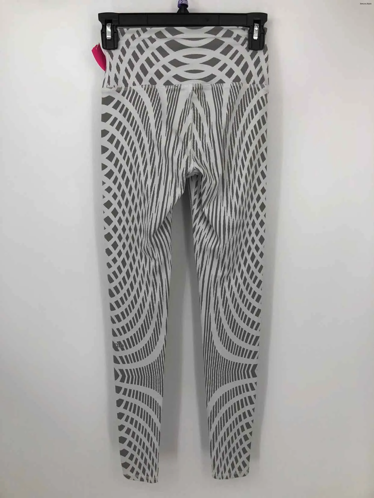 ALO White and Gray Groovy Patterned Leggings, Activewear Bottoms - Size XS