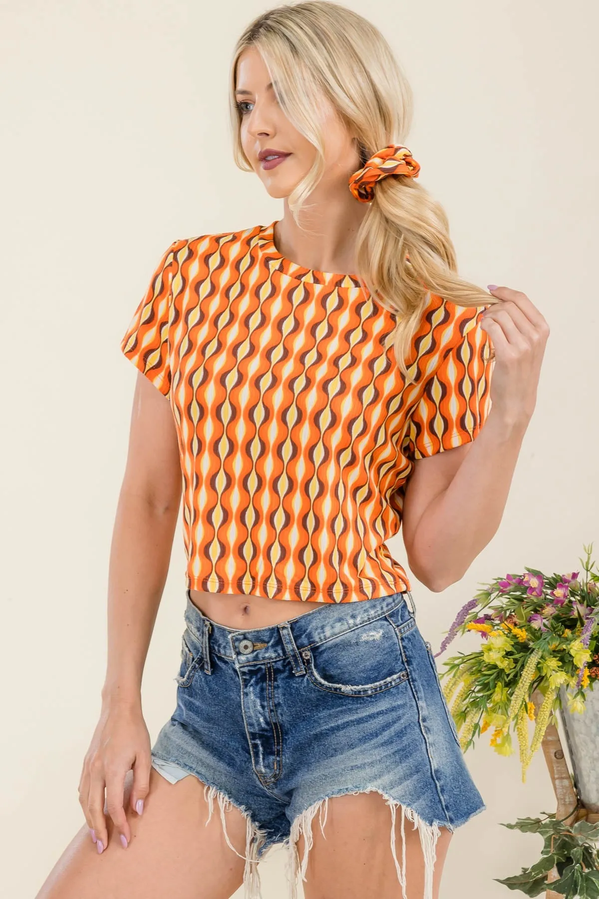 Crop Rib Knit Short Sleeve Tops with Matching Scrunchie - Orange, Brown Geometric