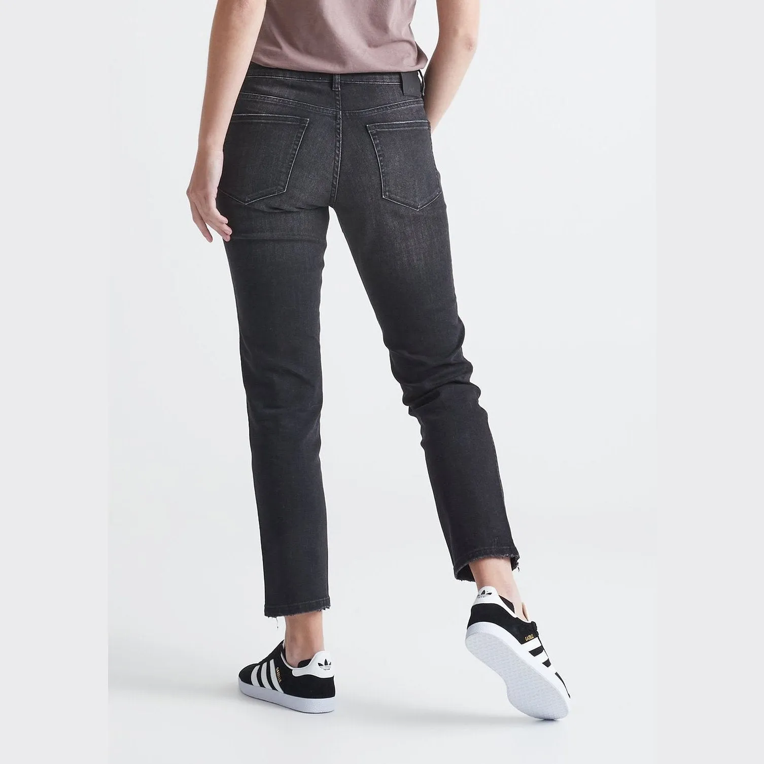 Du/er Performance Denim Girlfriend Jean