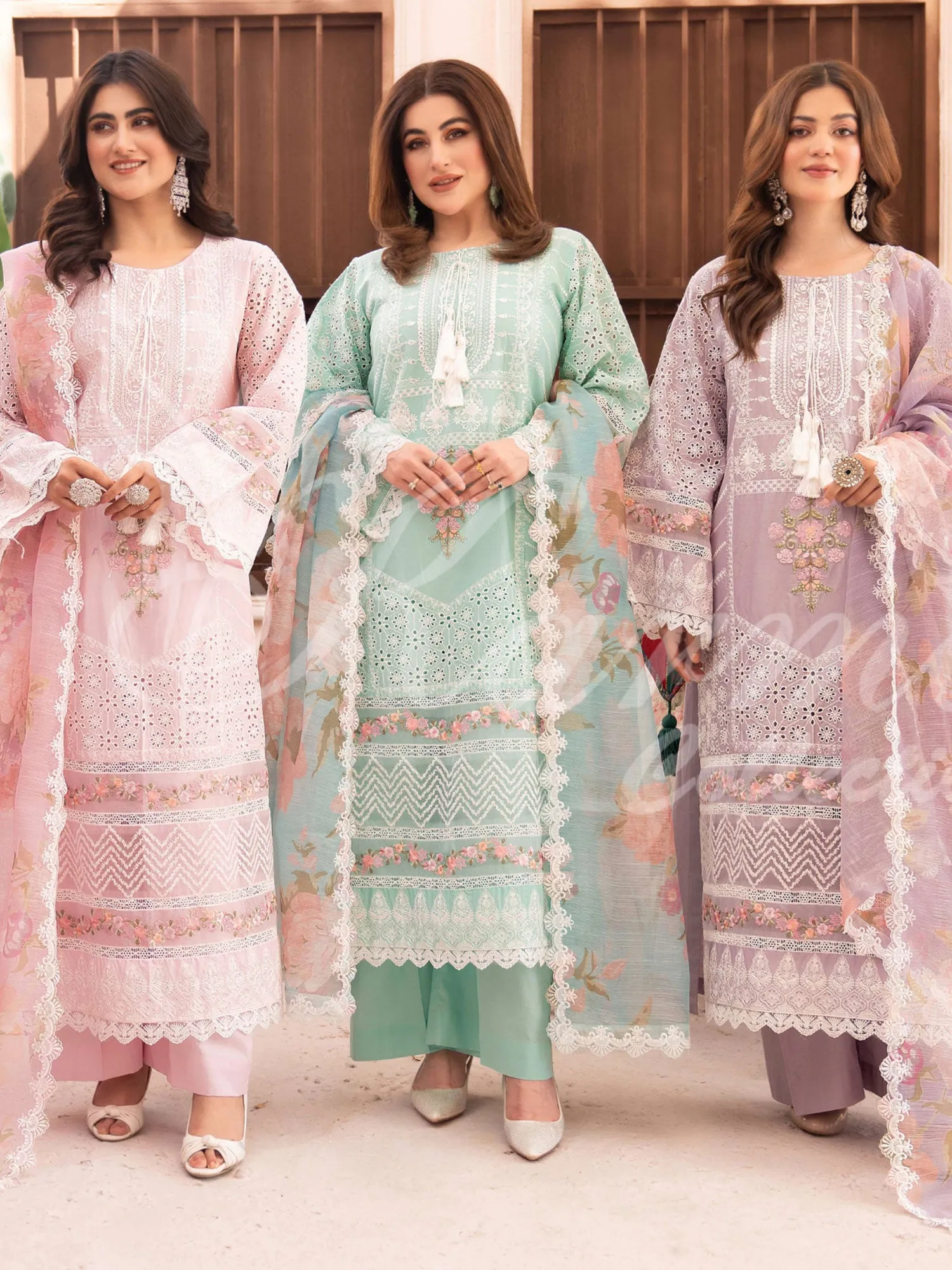 Karma Collection "Naqsh" Lavender Cotton Embroidered Suit (KC1353)