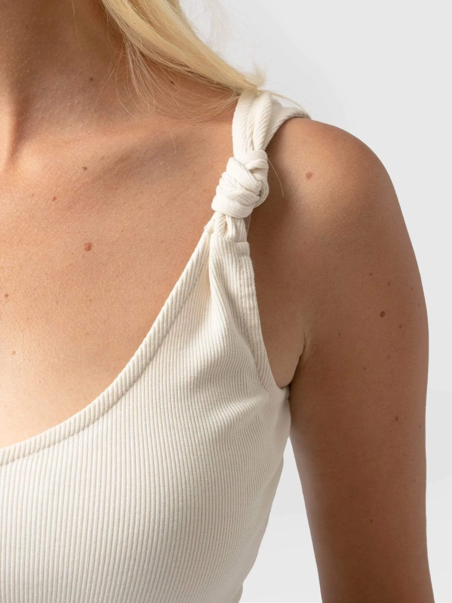 Knot Vest Rib - Cream