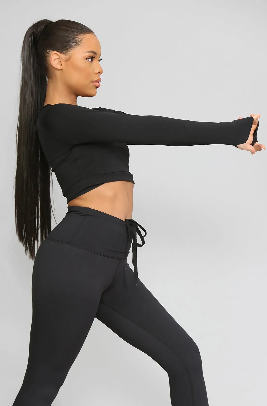 Signature Cropped Long Sleeved Top Black