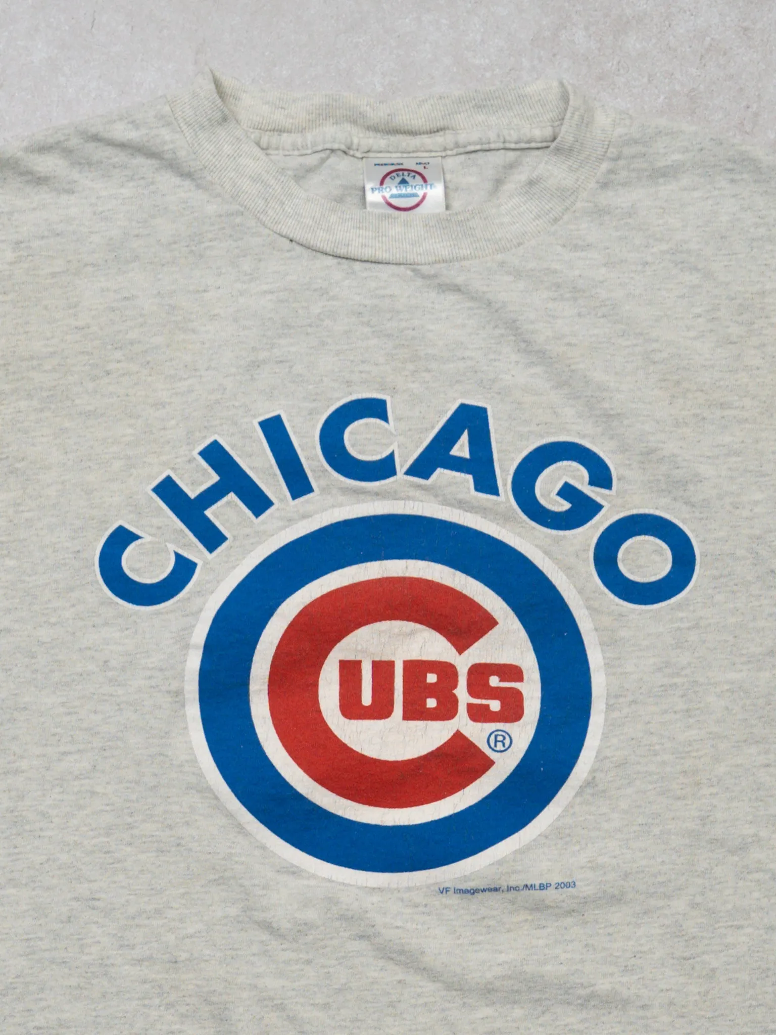 Vintage '03 Grey Chicago Cubs Tee (M)